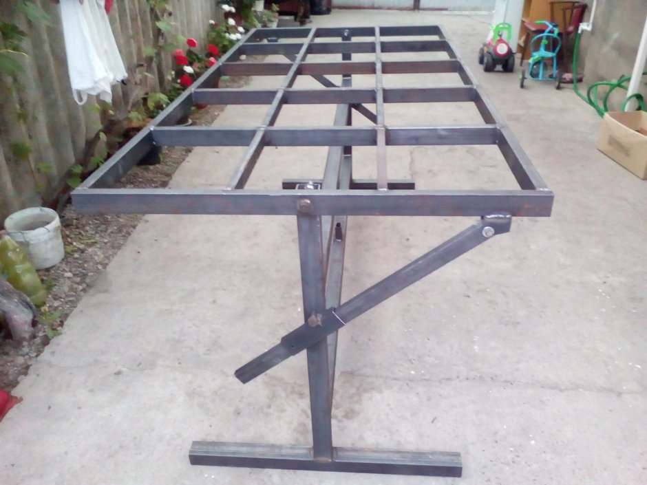 Верстак сварочный из профильной трубы 40x20