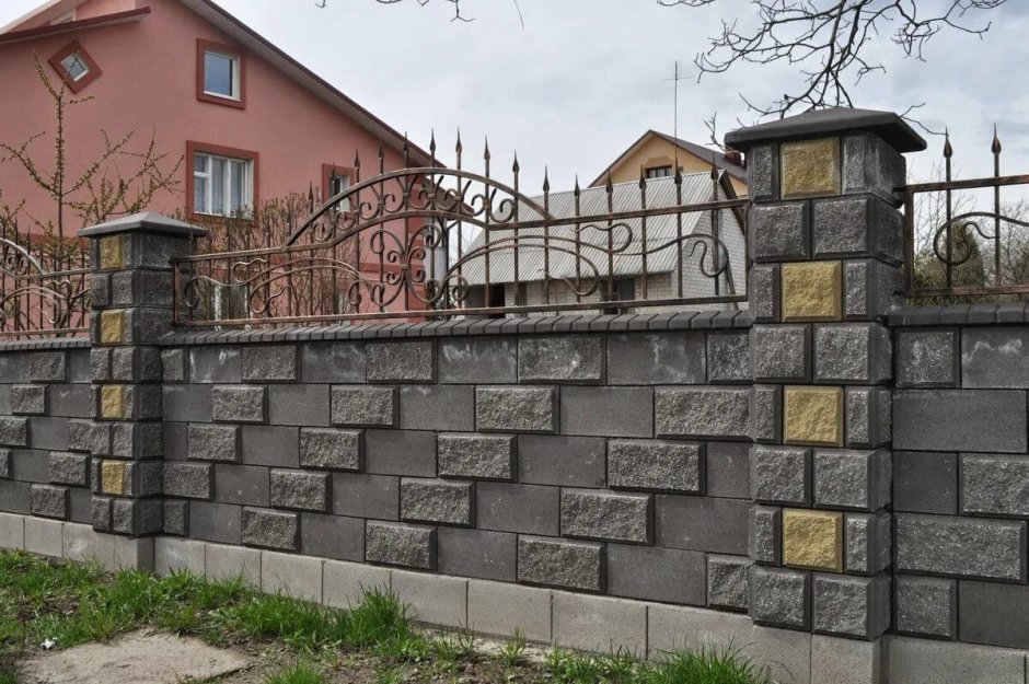 Бессер блоки забор