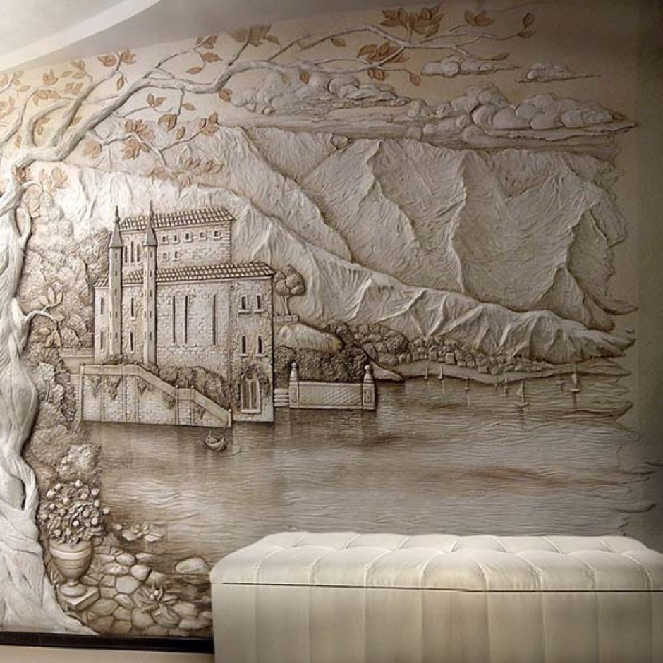 Барельеф на стене