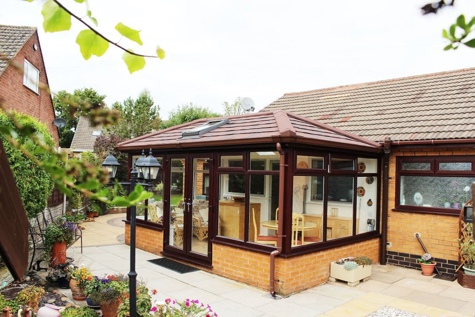 Беседка с окнами