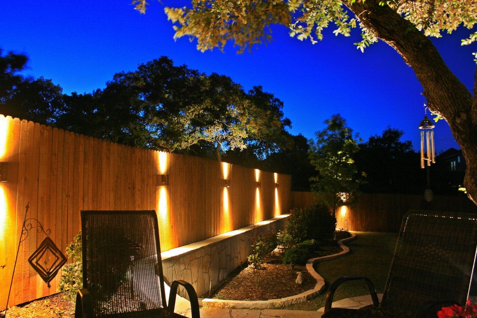 Забор с подсветкой