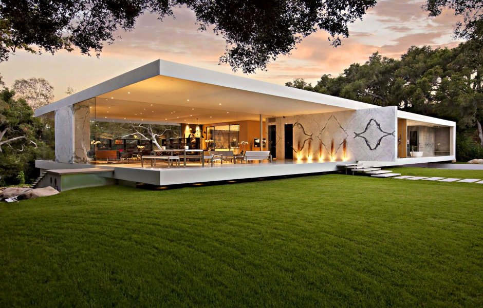 Дом с панорамными окнами