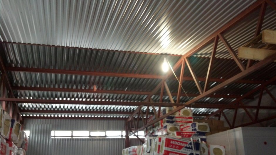 Подшивка навеса профлистом снизу 7024