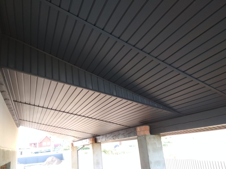 Подшивка потолка веранды