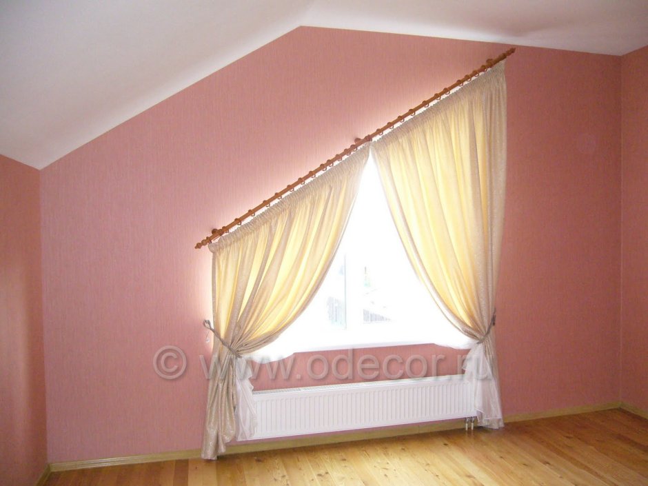 Шторы на мансардные окна