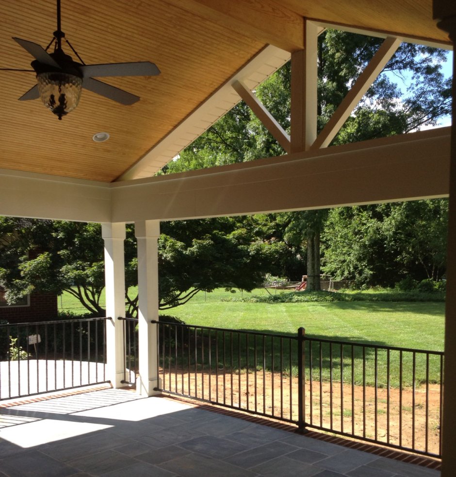 Потолок на террасе