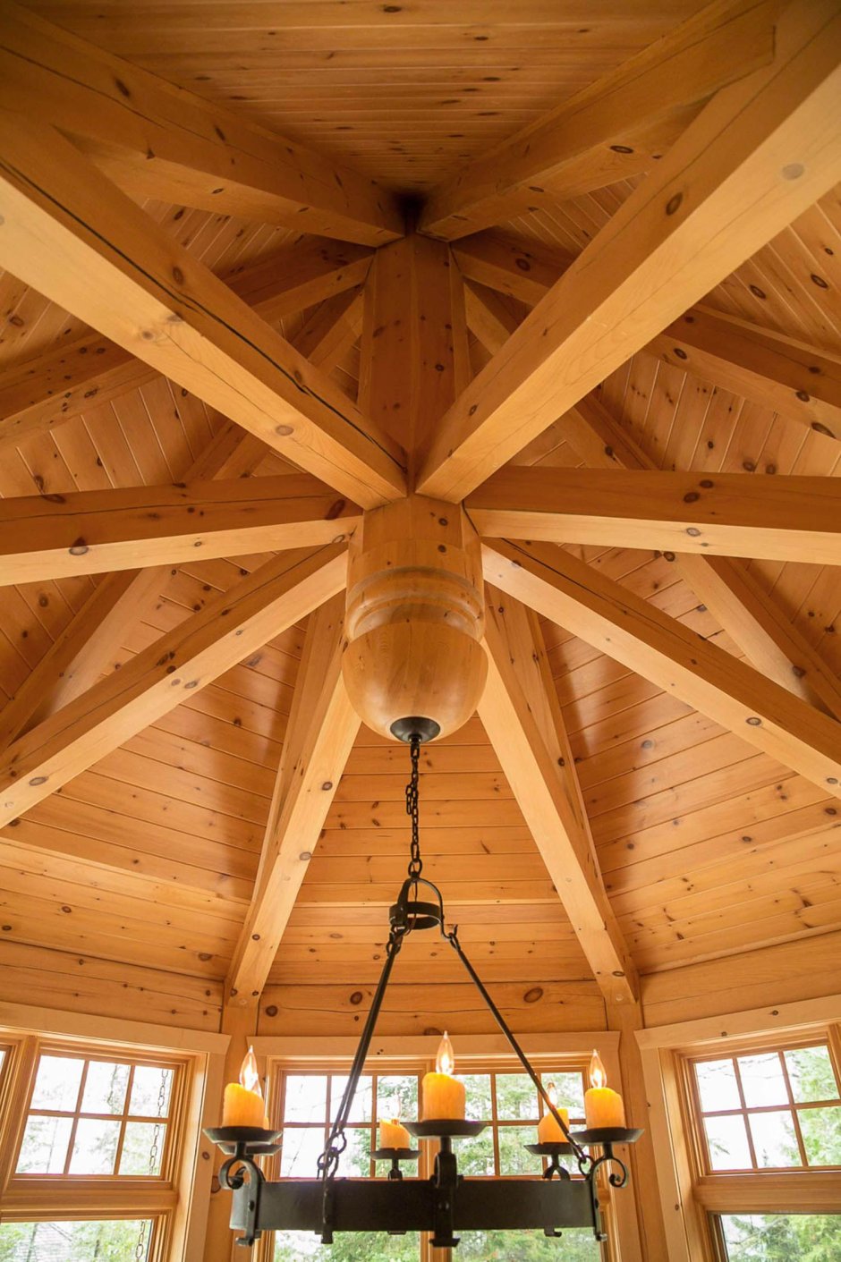 Обшивка потолка в беседке
