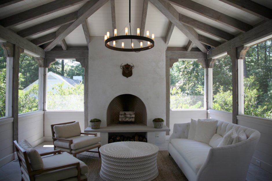 Потолок в беседке из реек