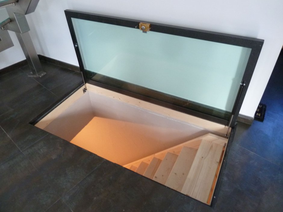 Лестница чердачная с люком утепленная 700*1200*3000