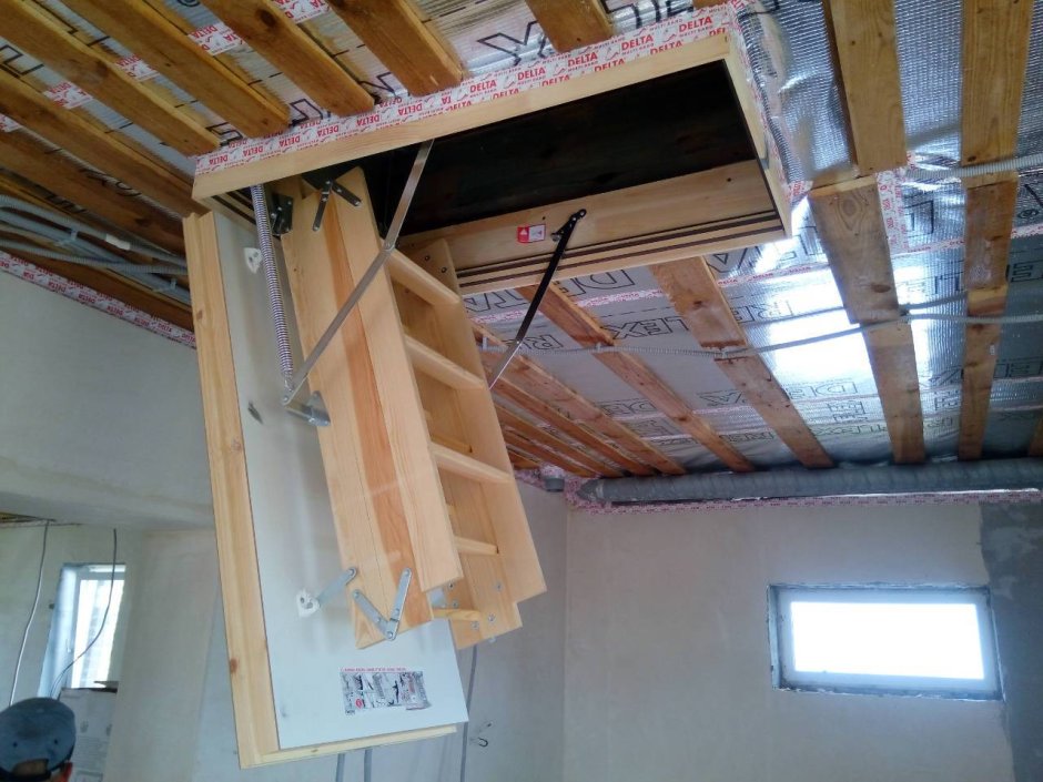 Люк для антресоли