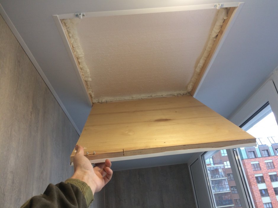 Лестница в цокольный этаж