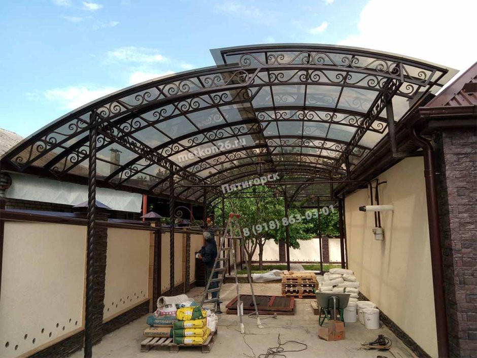 Крытые навесы