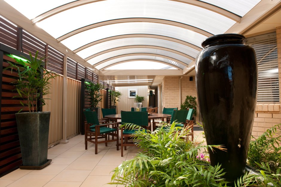 Крытый внутренний дворик