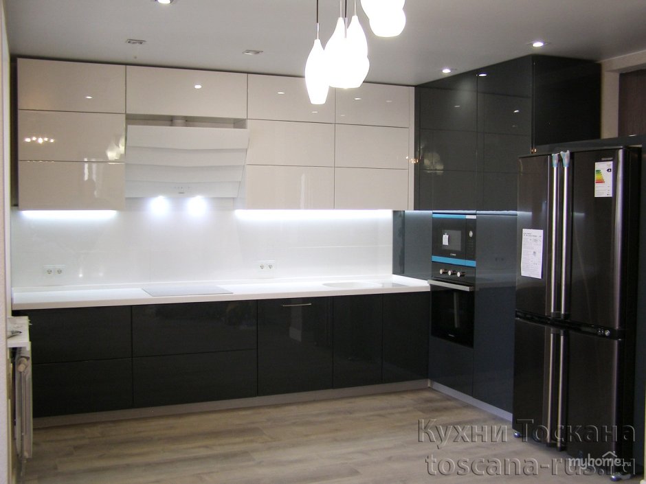 Кухни без ручек матовые черные