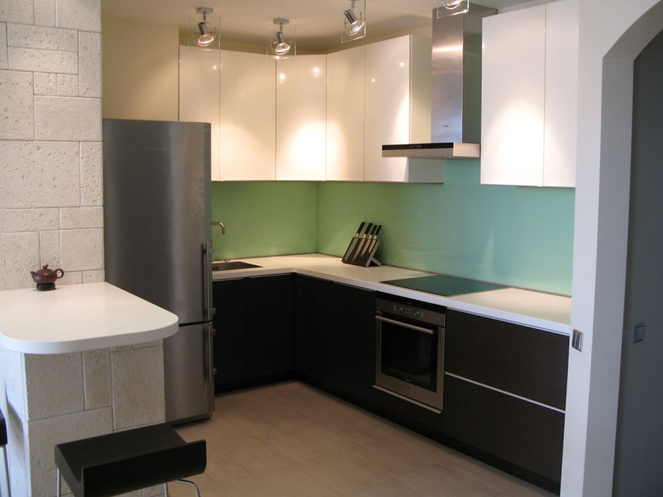 Кухонный гарнитур без ручек