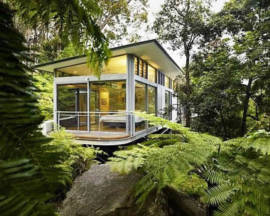 Отель в горах с панорамными окнами