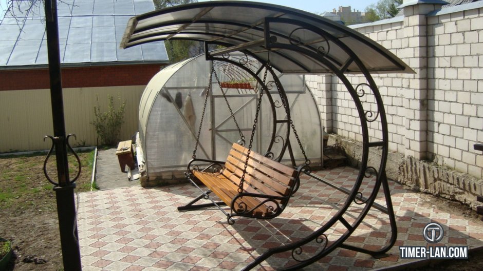 Конструкции из металла для дачи
