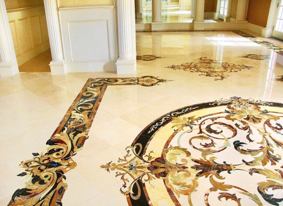 Мраморный пол с узором