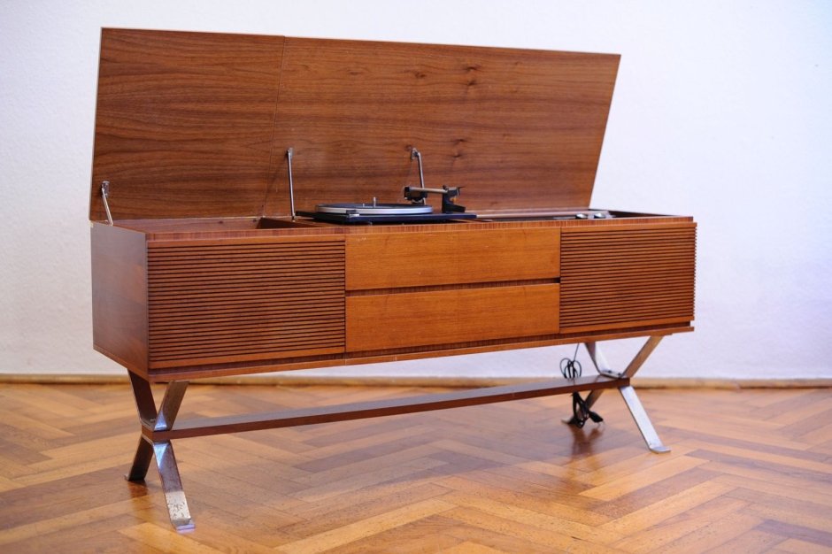 Стеллаж для виниловых пластинок ikea