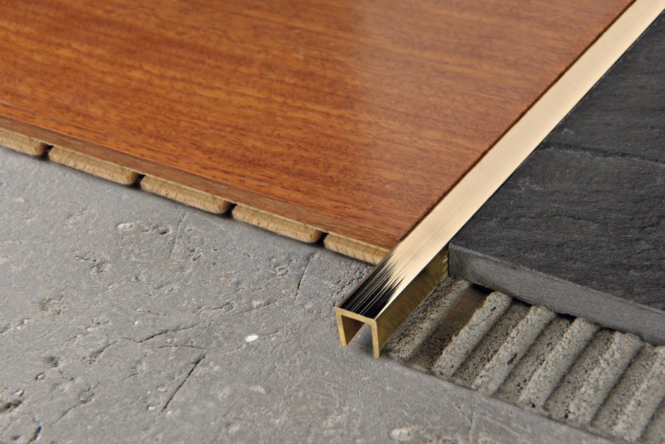 Профиль разноуровневый пр 02.900.084, дуб универсал