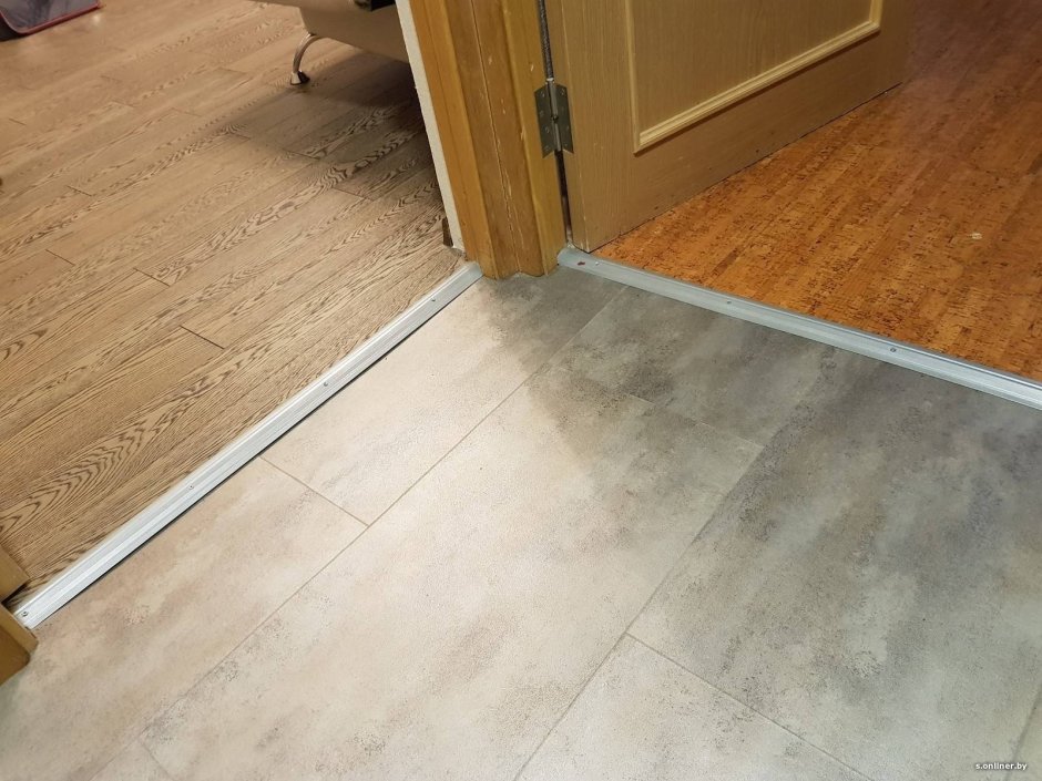 Латунный профиль для пола стыковочный