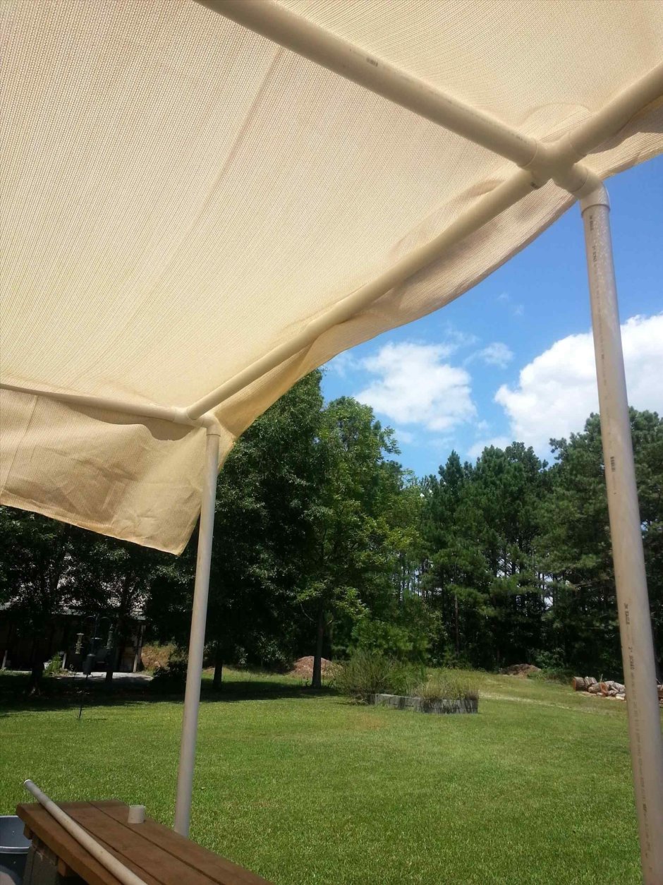 Навес из пластиковых труб