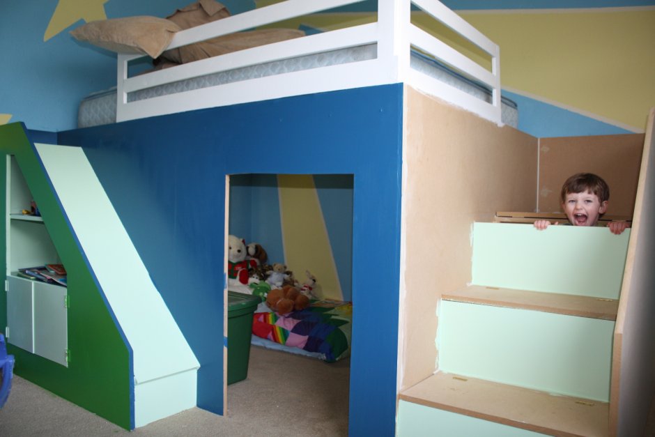 Двухъярусная кровать лофт