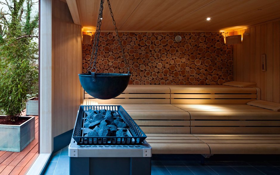 Спа-комплекса Jordanbad в городе Биберах, Германия.