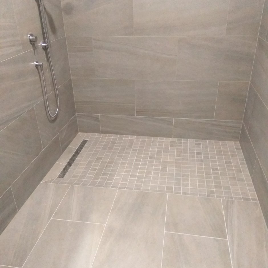 Душевая с поддоном из плитки