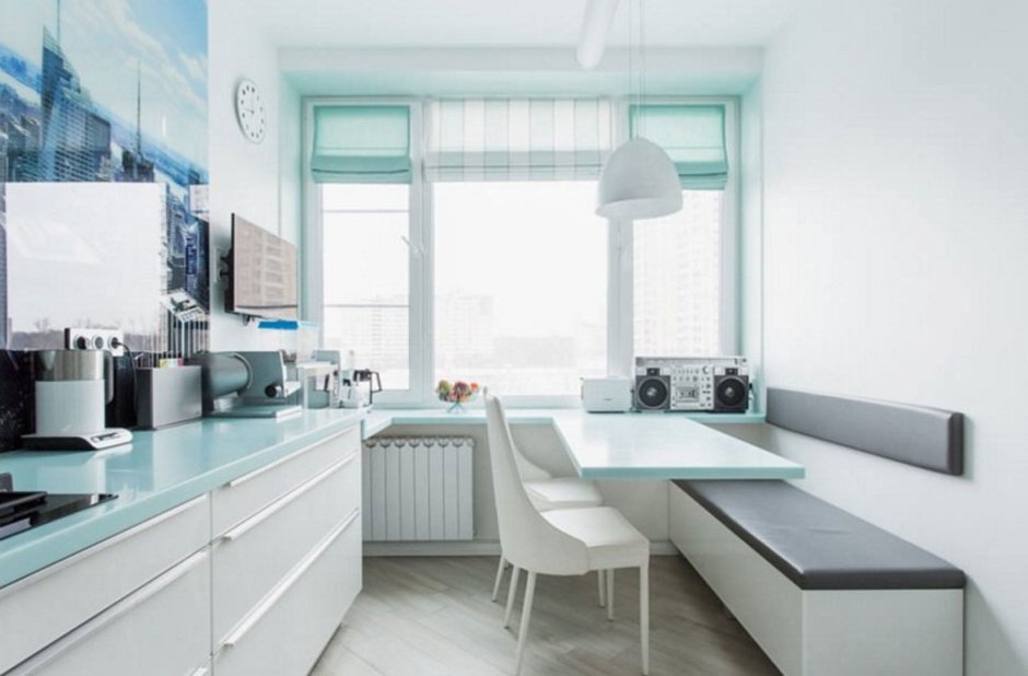 Кухня с деревянной столешницей