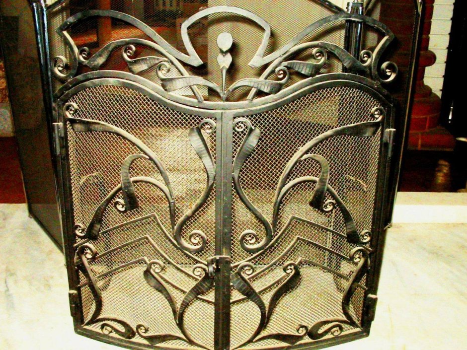 Виноград для решетки камина