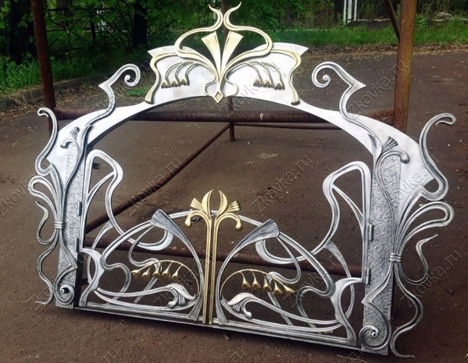 Угловой камин из пенопласта