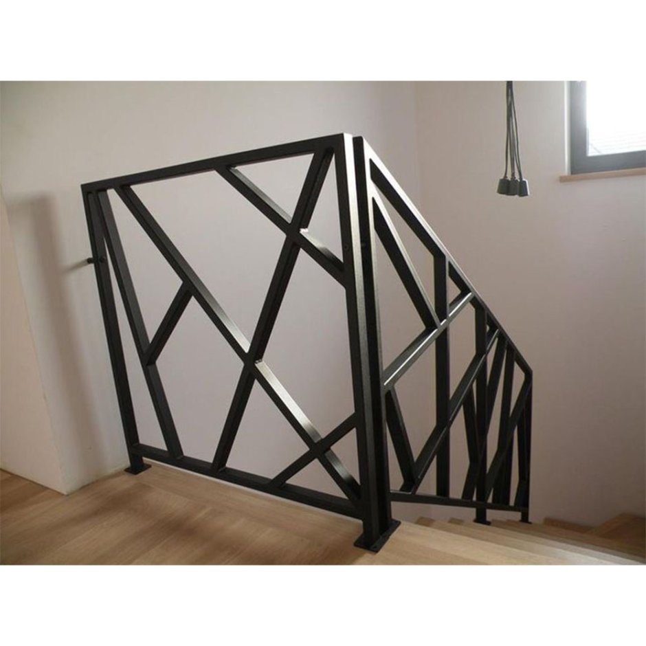 Вентиляционная решетка на балконе сбоку