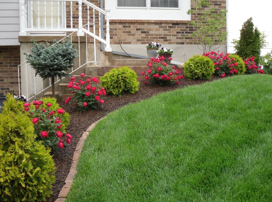 Обустройство двора частного дома