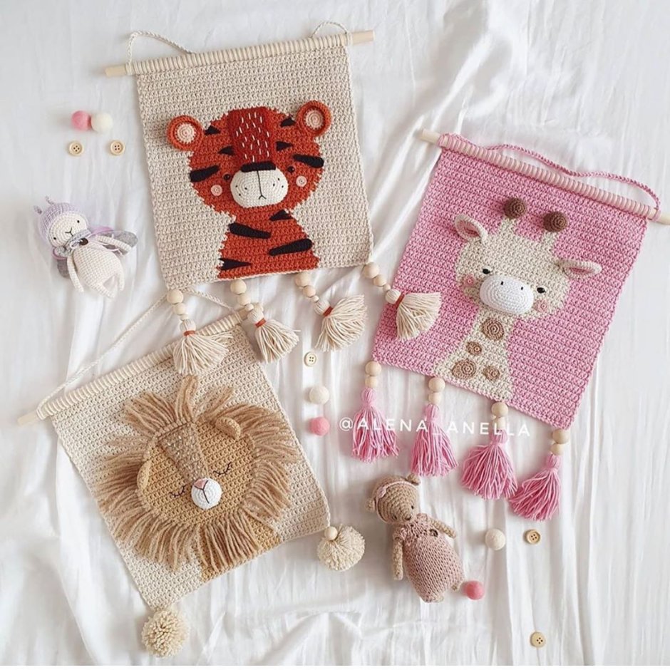 Панно крючком в детскую