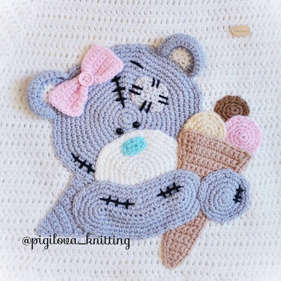 Вязаное панно домики