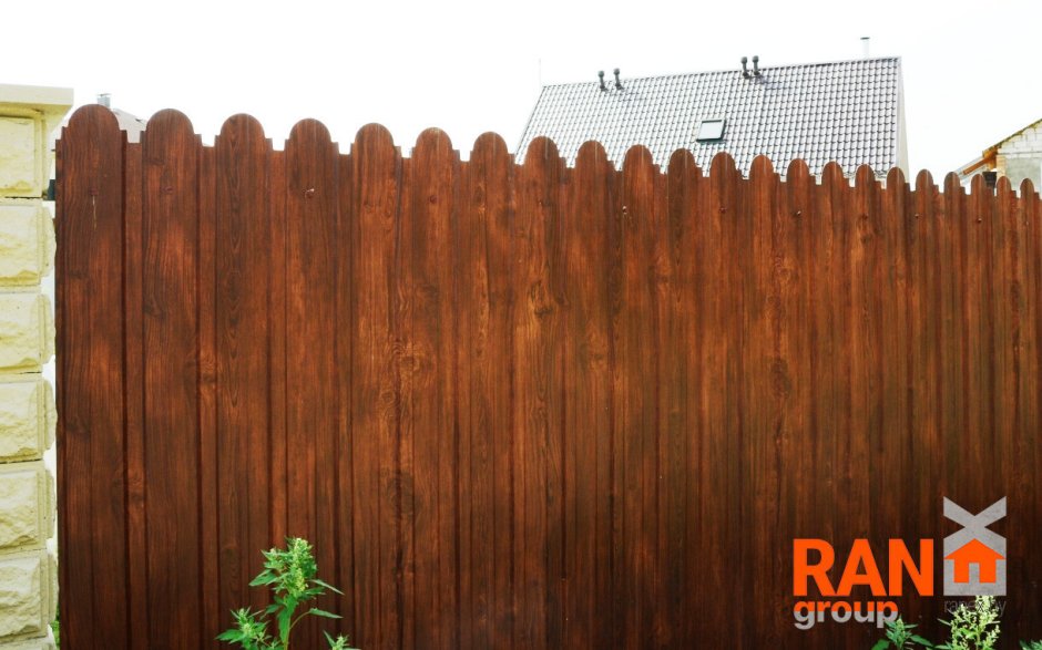 Профлист с10 под дерево