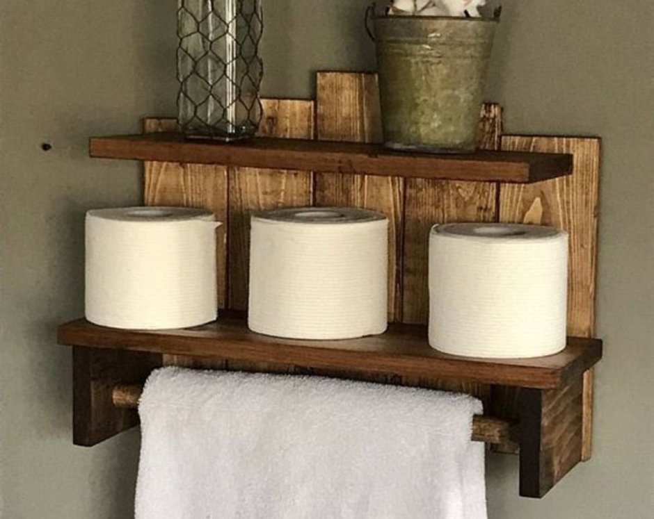 Деревянная полка в ванную