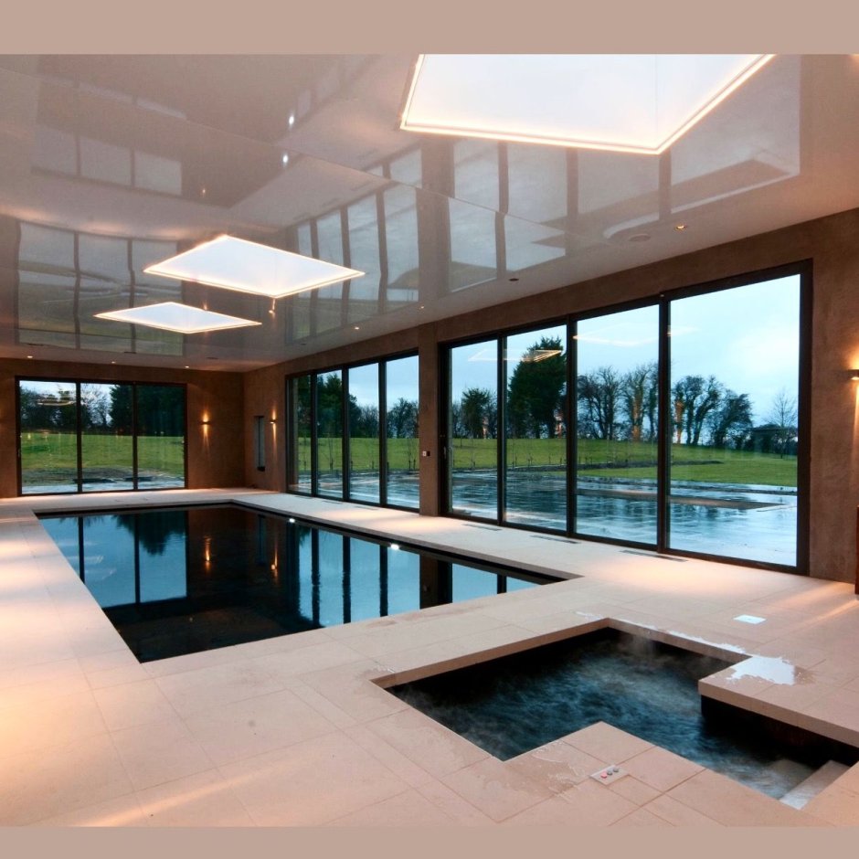 Одноэтажный дом с бассейном