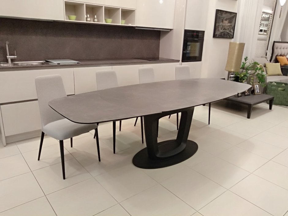 Уличная столешница из плитки