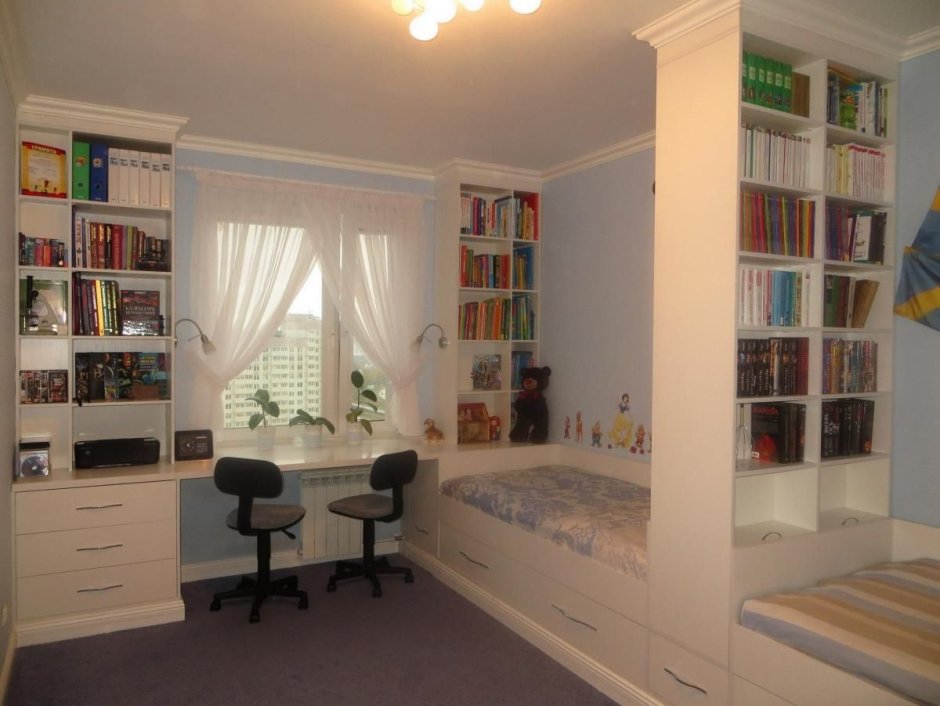 Полочки около окна