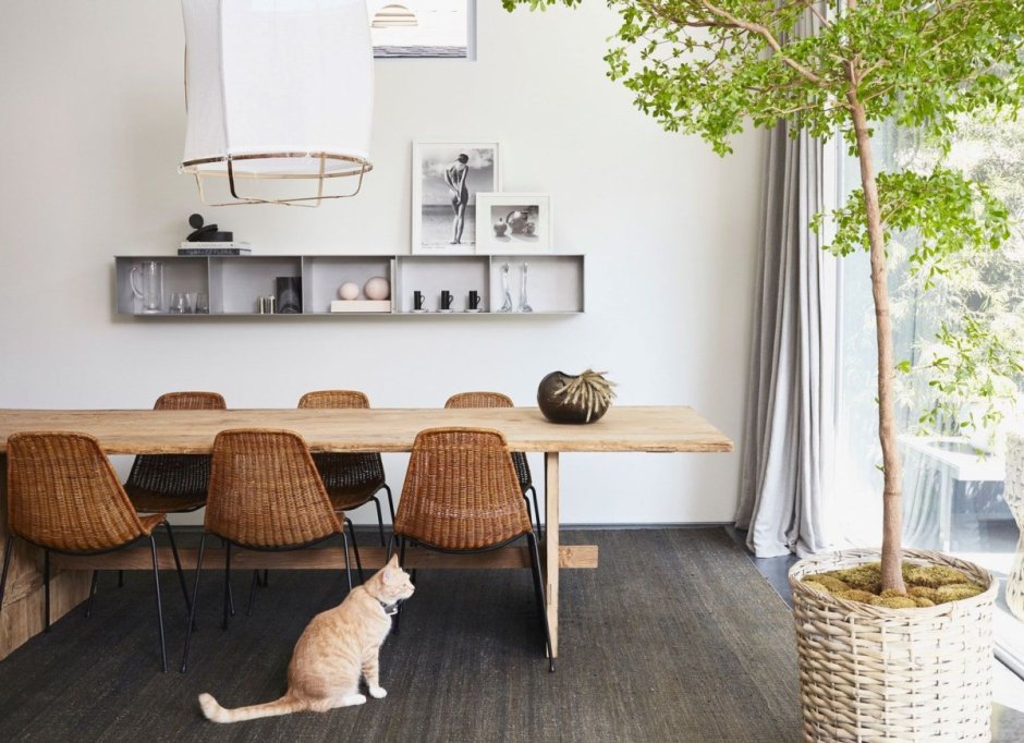 Система хранения над обеденным столом