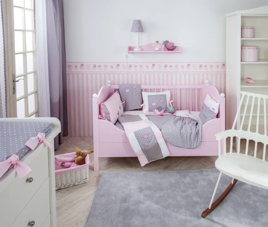 Серо розовая комната для девочки