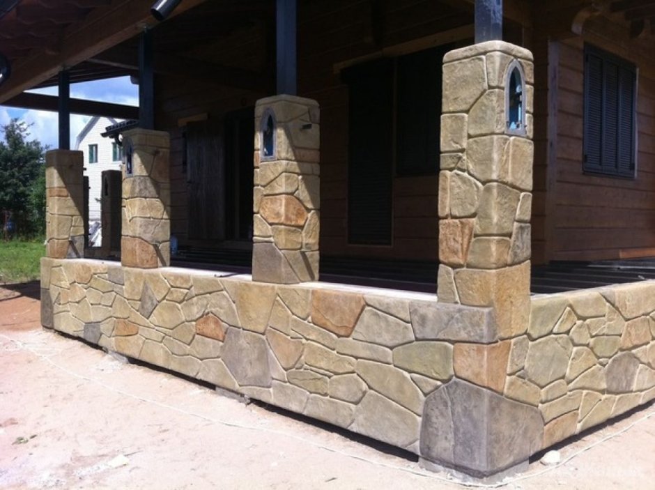 Имитация камня на фасаде