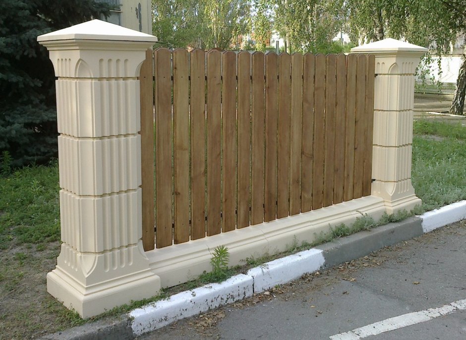 Бетонные столбы для забора