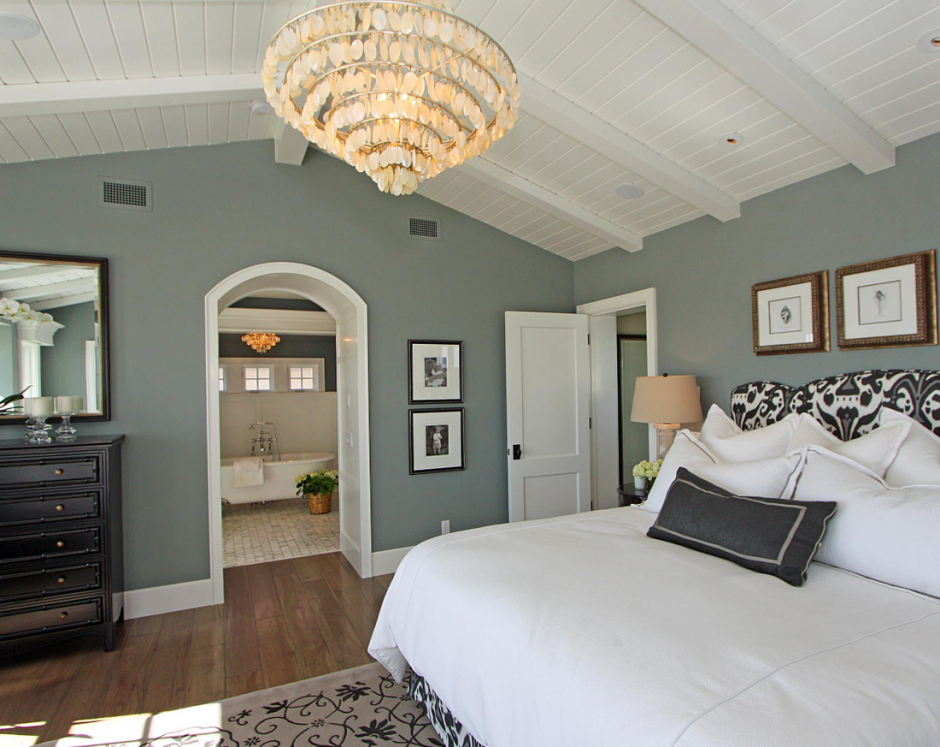 Потолок в цвет стен