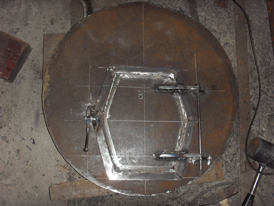 Крепления из нержавейки для печных дверок