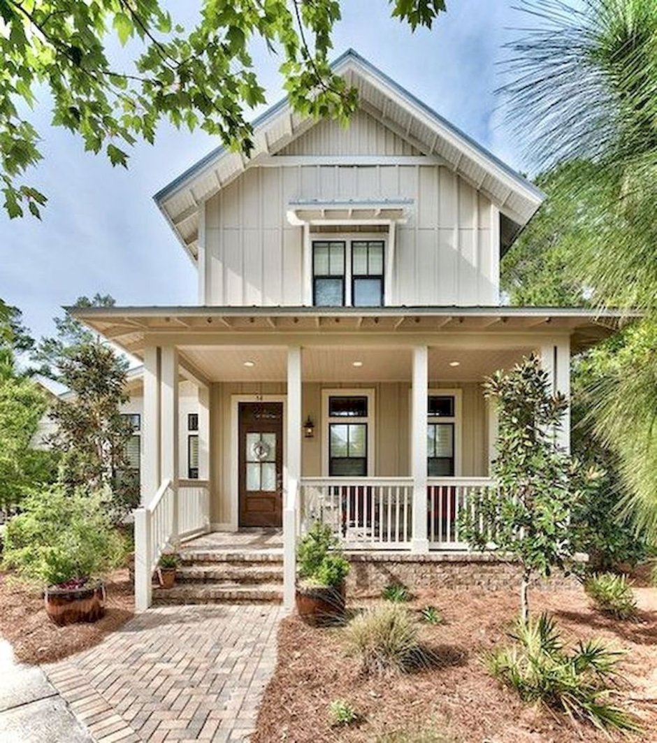 Кирпичный домик в деревне