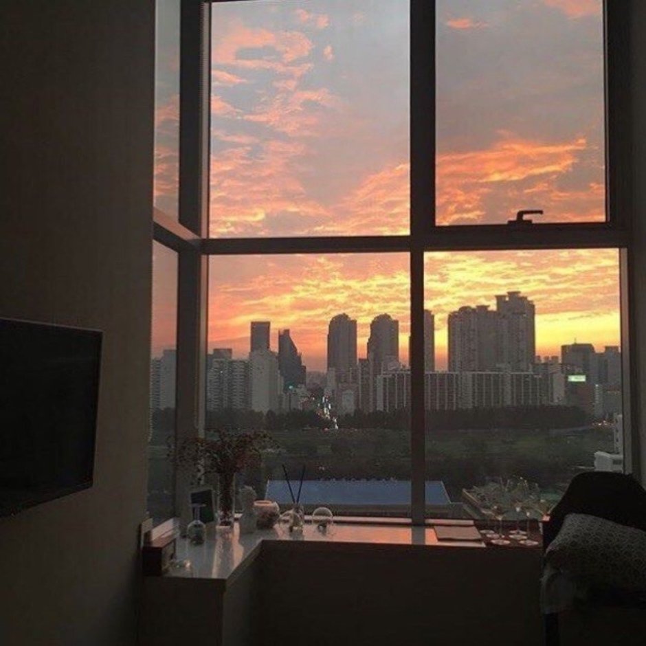 Эстетичный свет из окна