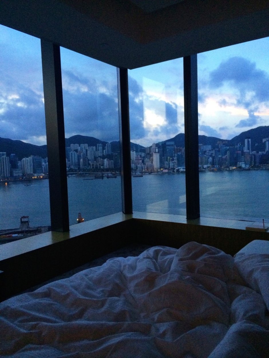 Красивый вид из окна